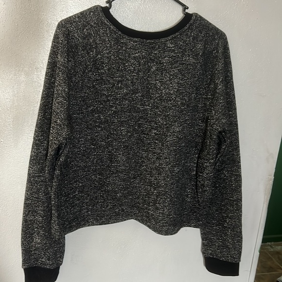 Bnwot Fabletics Cropped Crewneck Size XL - Picture 2 of 4